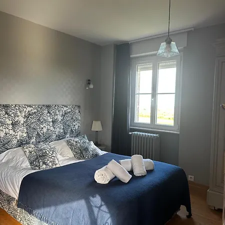 Сasa de vacaciones La Des 3 - Grande Maison Familiale - 15 Personnes Tamerville